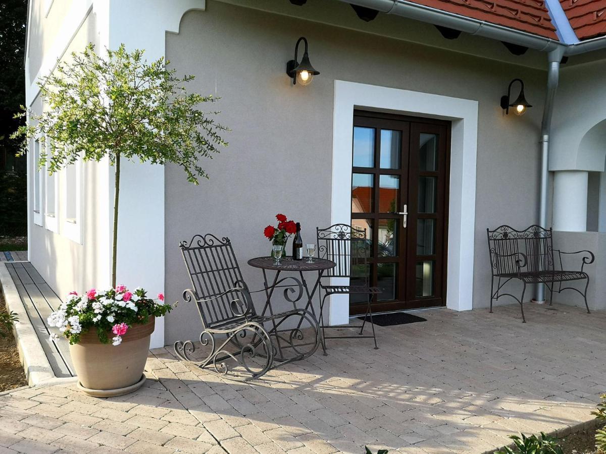 Villa Tilia Vászoly מראה חיצוני תמונה