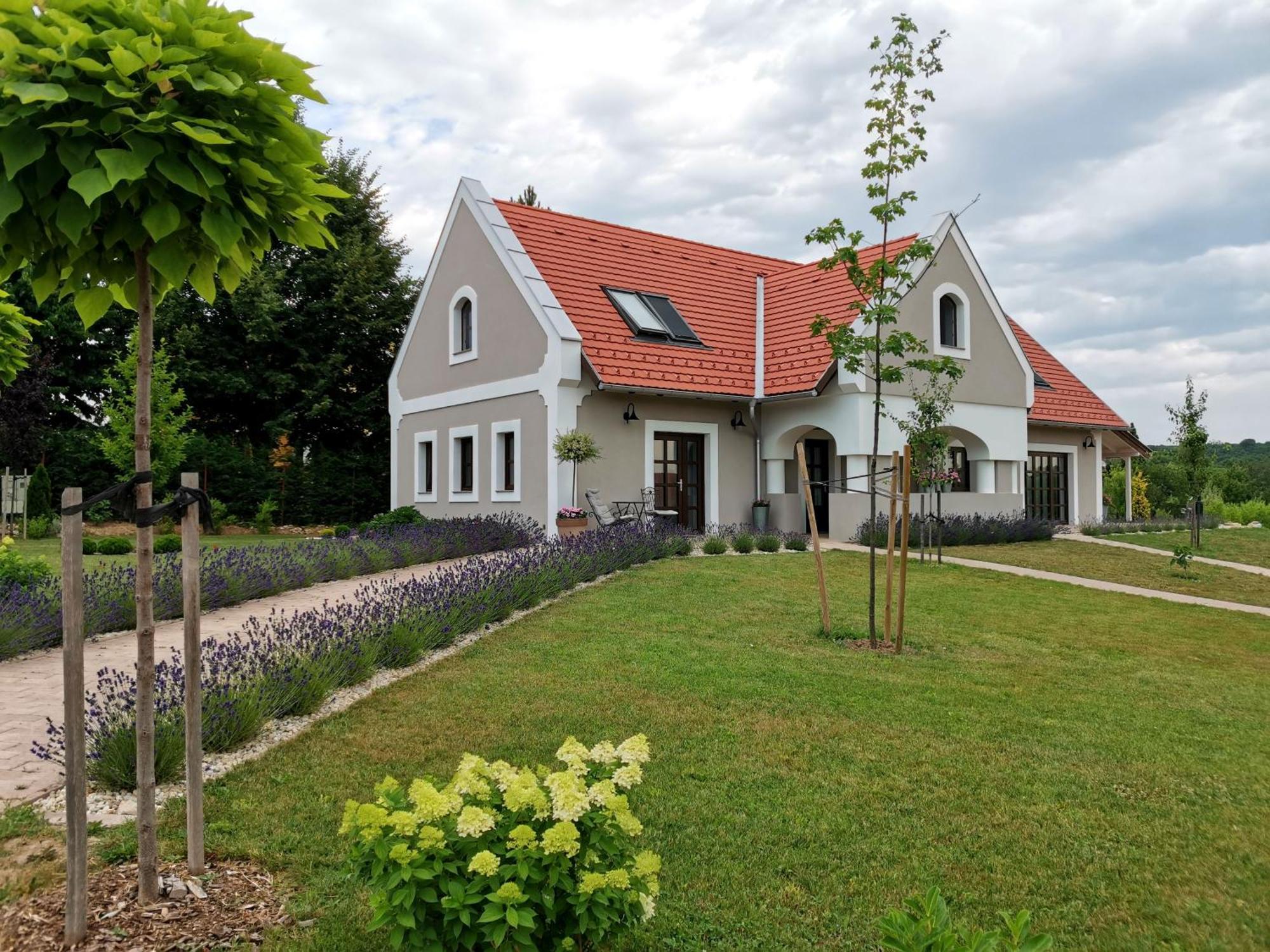 Villa Tilia Vászoly מראה חיצוני תמונה